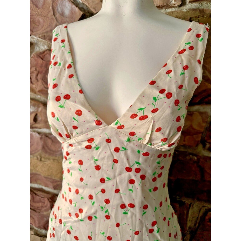 Zara Women's Deep V Neck Cherry Print Satin Mini Dress Size Medium NWT